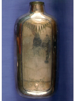 McKinlay&#039;s Whisky Flask