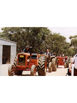 Chamberlain GG Tractor