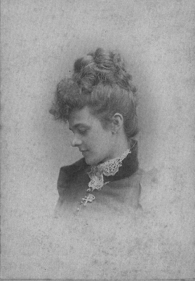 Minnie Glover July 28 1892, 23 yrs