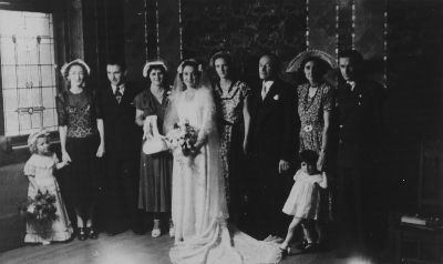 Delia, second on right with daughter Daphne. Ruth Piotrowski's wedding.