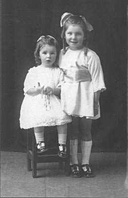 Nancy (left) and Enid 1925