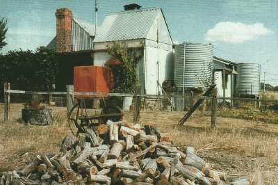 Side of the house at Emu Flat where the quilt was made.