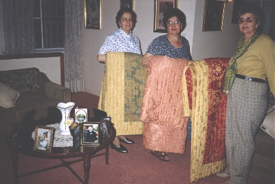 3 sisters, Anastasia Penklis, Christine Kyprios, Ann Kyranis, 2000