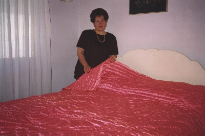 Maria Kirke with her quilt, 2000